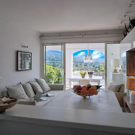 別荘 Les Bastides 30282 *