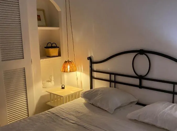 Les Bastides 30282 *