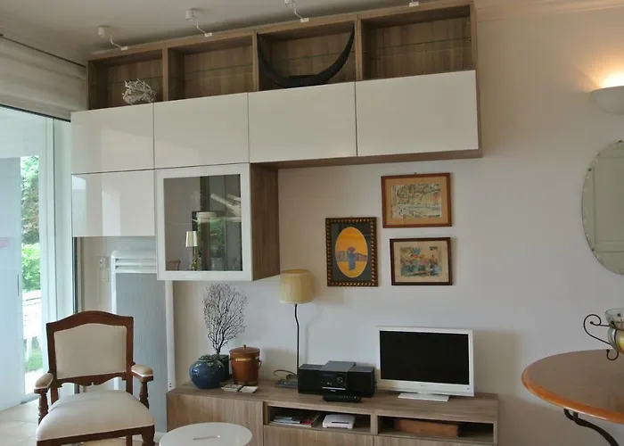 Les Bastides 30282 * Grimaud